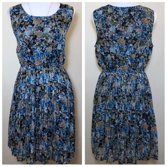 Select Dresses & Skirts - Select Pleated Floral Tea Dress
